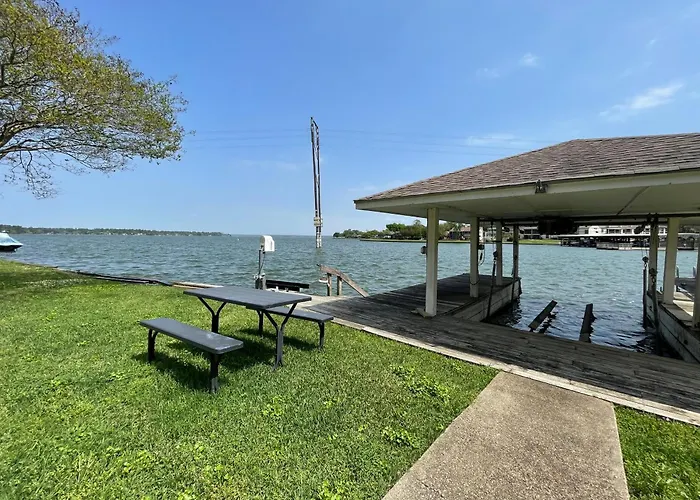 Linda\'S Lake House Waterfront Home On Lake Conroe