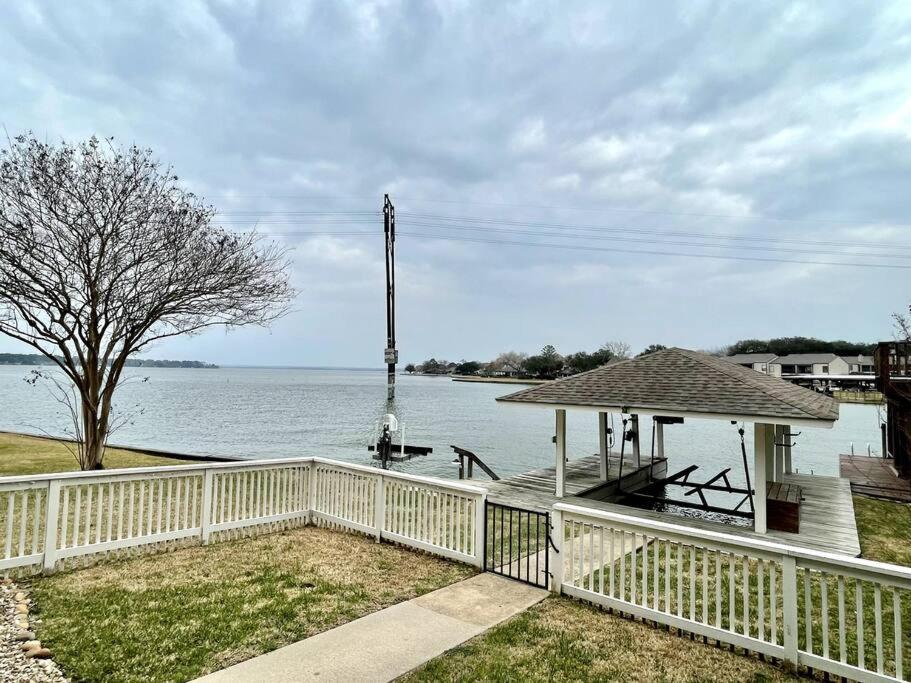 Linda's House Waterfront On Conroe